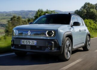 He probado el Renault R4 E-Tech 150 CV: "Un coche retro por fuera; cómodo y tecnológico por dentro" prueba del Renault R4 E-Tech 150 CV