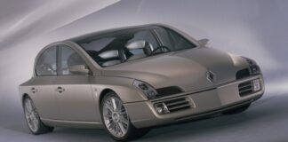 Renault Initiale (1995), el prototipo olvidado que combinaba el diseño de una berlina con la amplitud de un monovolumen y equipaba un motor V10 de Fórmula 1 Renault Initiale