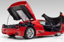 Subasta un Ferrari F50