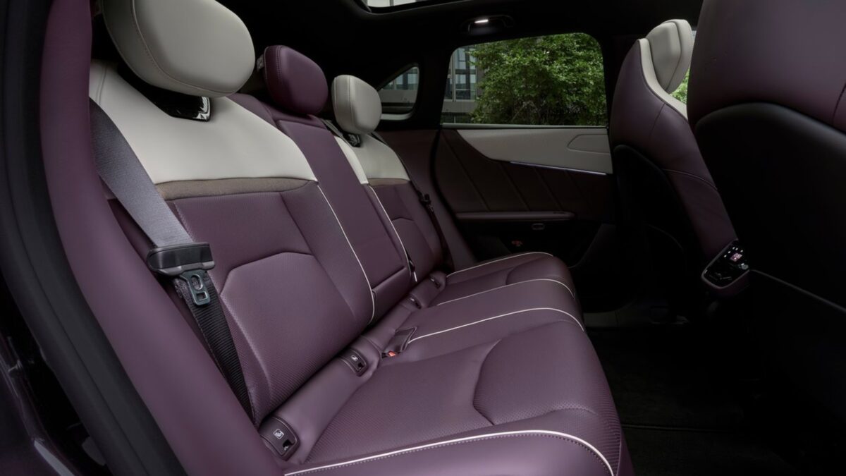 5 detalles Mazda CX-6e