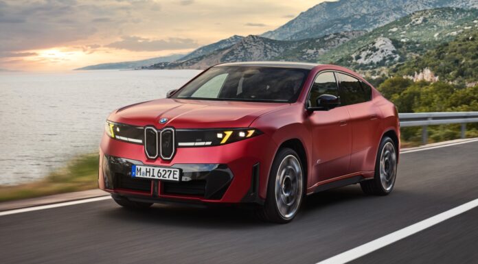 BMW iX4, el tercer integrante de la familia Neue Klasse es un SUV coupé con hasta 828 kilómetros de autonomía BMW iX4