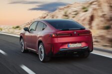 BMW iX4