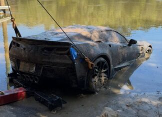 Encuentran un Corvette C7 Grand Sport en el fondo de un río y localizan al dueño en Instagram. Se lo robaron hace seis años Corvette C7 Grand Sport en el fondo de un río