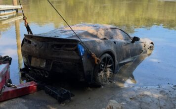 Encuentran un Corvette C7 Grand Sport en el fondo de un río y localizan al dueño en Instagram. Se lo robaron hace seis años Corvette C7 Grand Sport en el fondo de un río