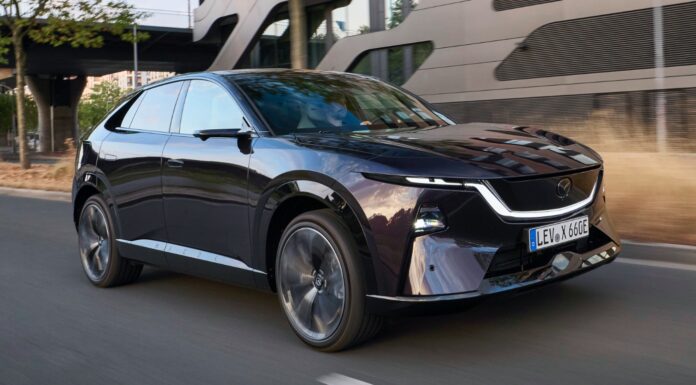 5 características por las que el Mazda CX-6e es uno de los SUV eléctricos más recomendables