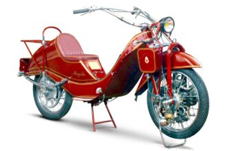 Megola, la moto menos convencional de la historia que tenía un motor radial de cinco cilindros en la rueda delantera Megola