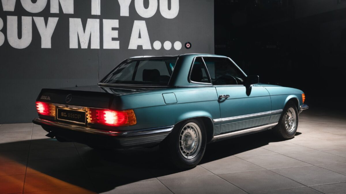 Mercedes 500 SL 44 años guardado en un garaje sin matricular