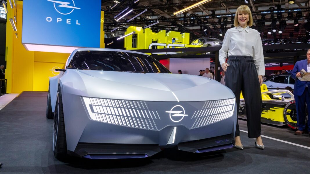 Opel STX Concept