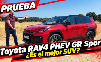PRUEBA en VÍDEO del Toyota RAV4 PHEV GR Sport 4x4 y 309 CV: "Un verdadero superdotado para ciudad y para el campo"