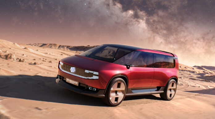 Renault E-Space Concept, la marca francesa reinterpreta otro de sus modelos icónicos, el monovolumen Renault Espace de 1984 Renault E-Space Concept